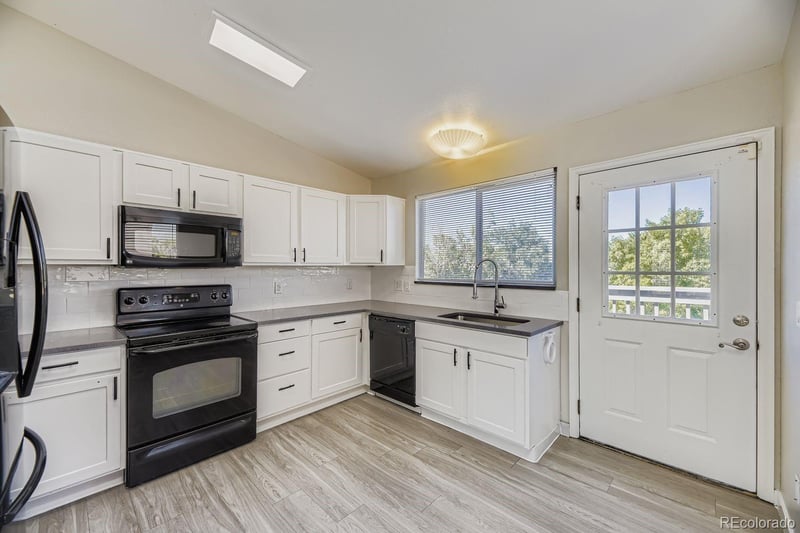 21303 E 44th Ave, Denver, CO 80249