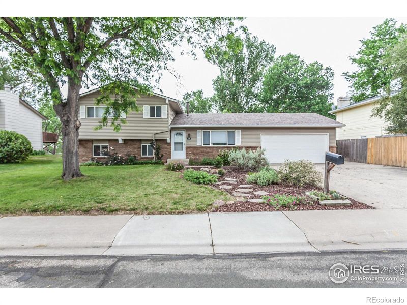 3142 Eagle Dr, Fort Collins, CO 80526