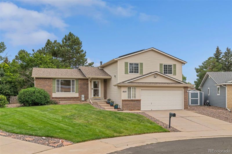 18624 E Kent Dr, Aurora, CO 80013