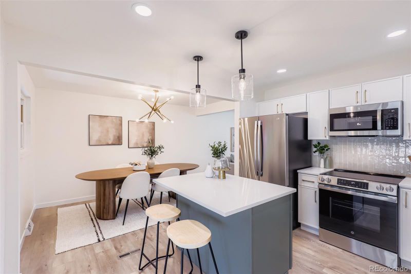 608 S Worchester St, Aurora, CO 80012