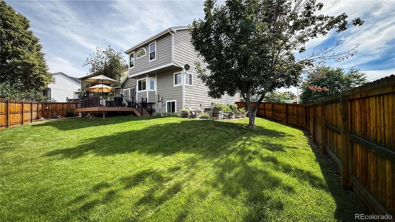10916 W Dumbarton Cir, Littleton, CO 80127