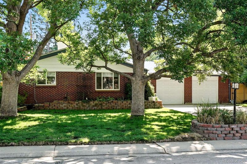 1450 S Zephyr St, Lakewood, CO 80232