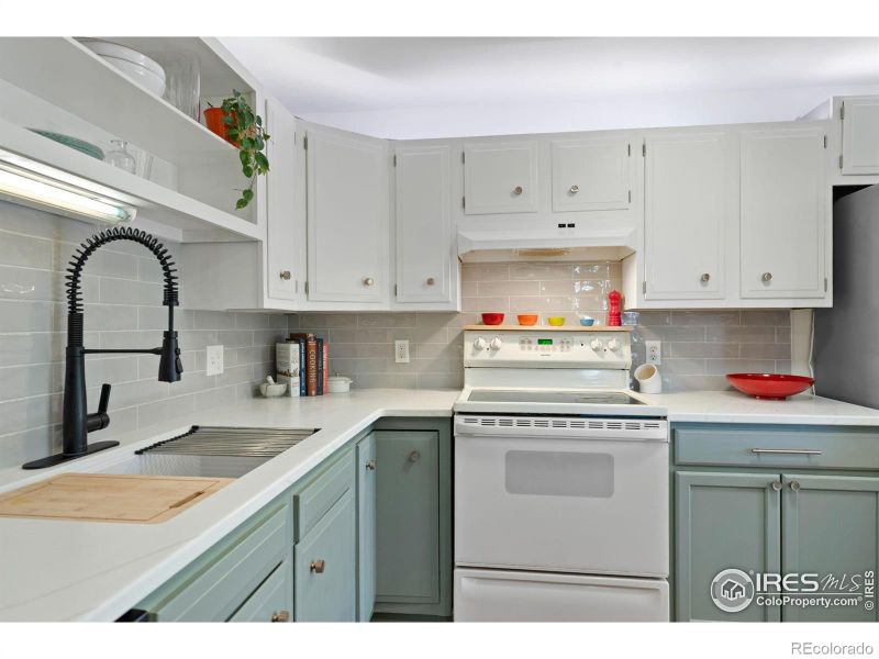 105 Granada Ct, Longmont, CO 80504
