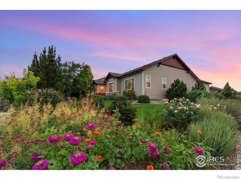 8181 Wynstone Dr, Windsor, CO 80550