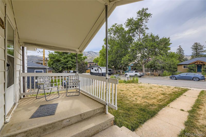 705 1st St, Golden, CO 80403