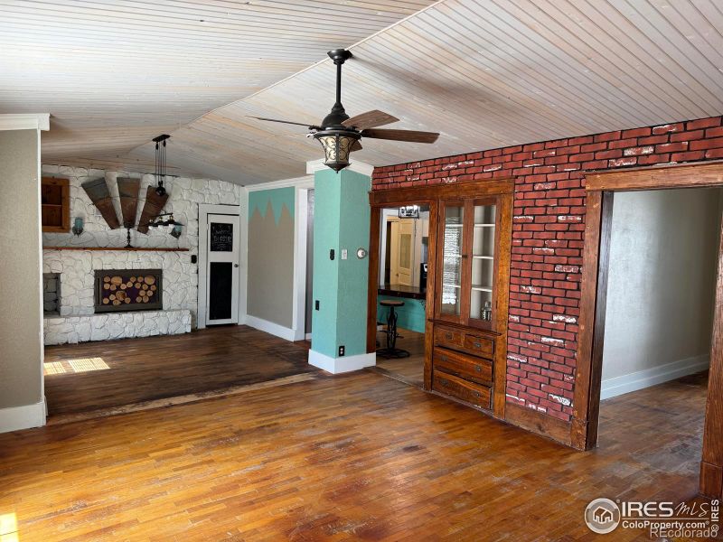521 N 7th St, Sterling, CO 80751