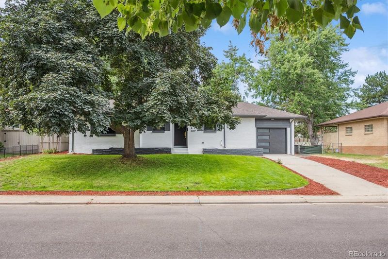 725 S Harrison St, Denver, CO 80209