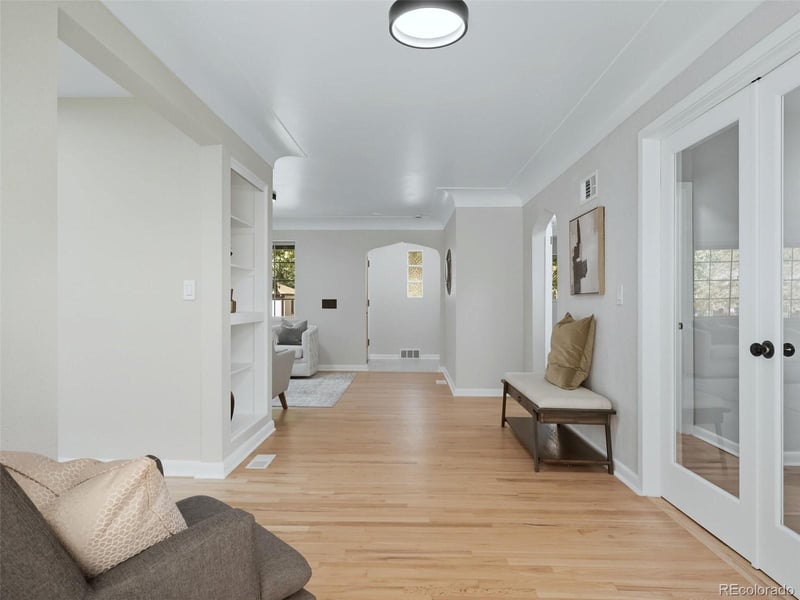 2060 S Washington St, Denver, CO 80210