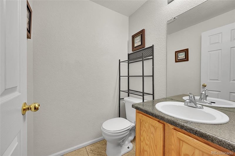 14400 Albrook Dr #10, Denver, CO 80239