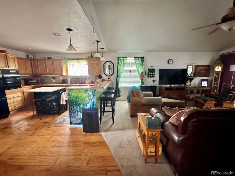 180 N Cedar St, Keenesburg, CO 80643
