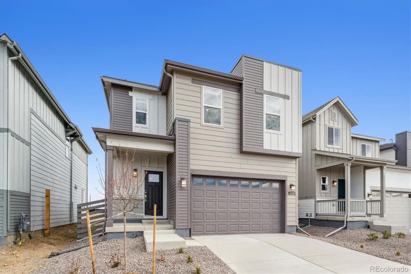 9372 Ceylon St, Commerce City, CO 80022
