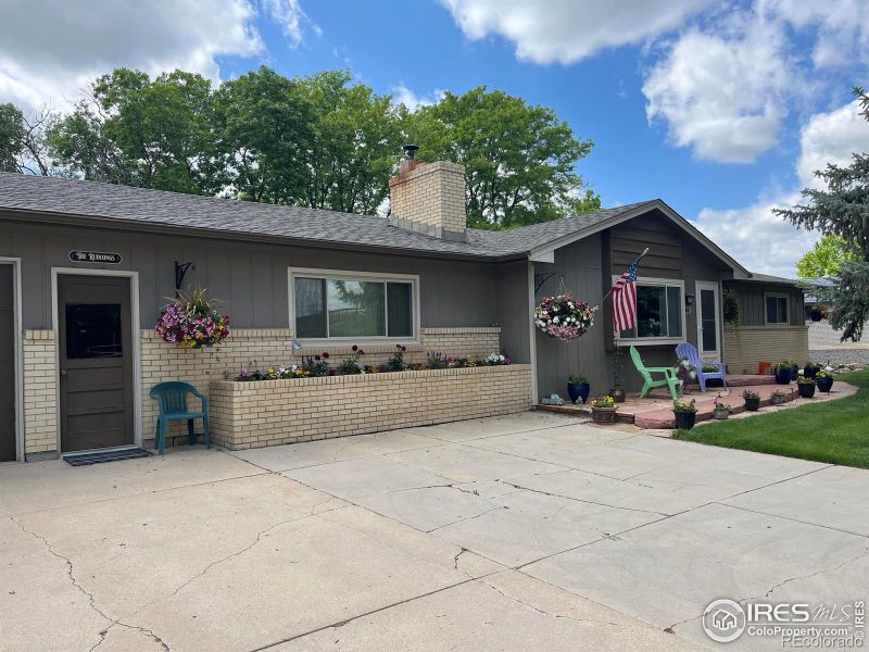 12887 Waterbury Rd, Longmont, CO 80504