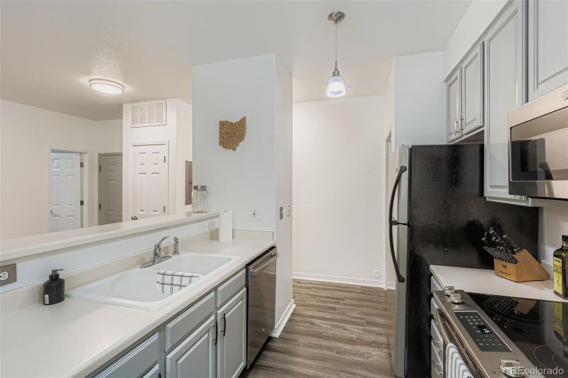 5575 W 76th Ave #104, Arvada, CO 80003