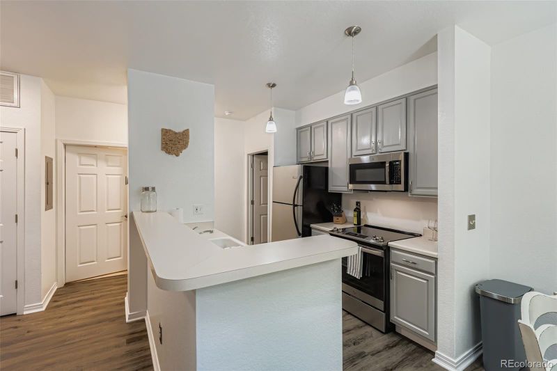 5575 W 76th Ave #104, Arvada, CO 80003