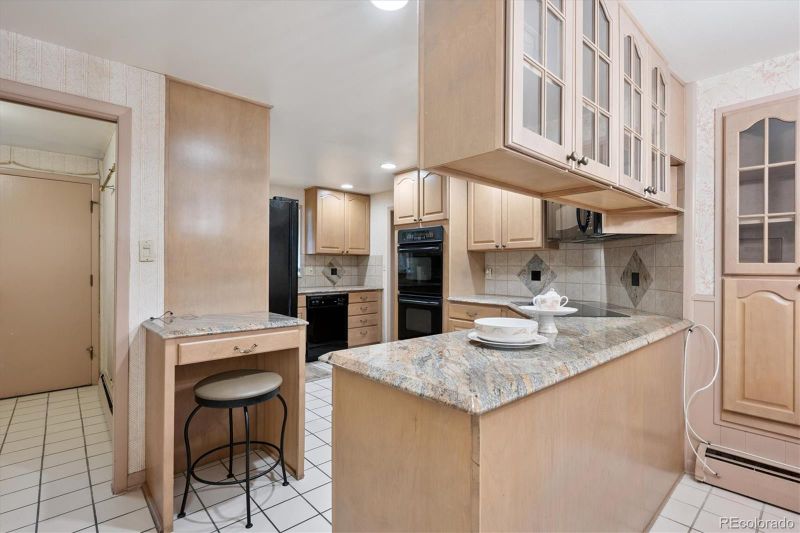 6590 E Nevada Pl, Denver, CO 80224
