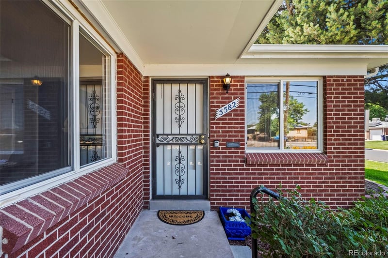5582 E Colorado Ave, Denver, CO 80222