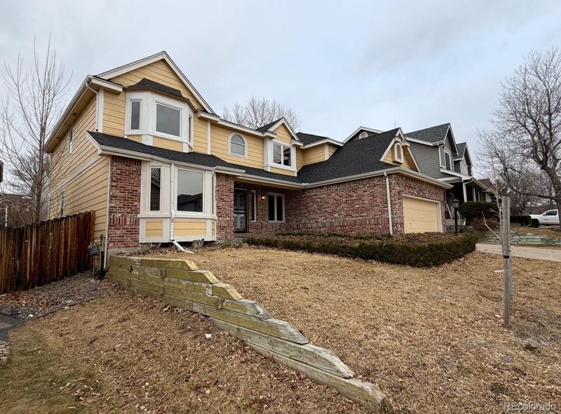 5863 S Danube St, Aurora, CO 80015