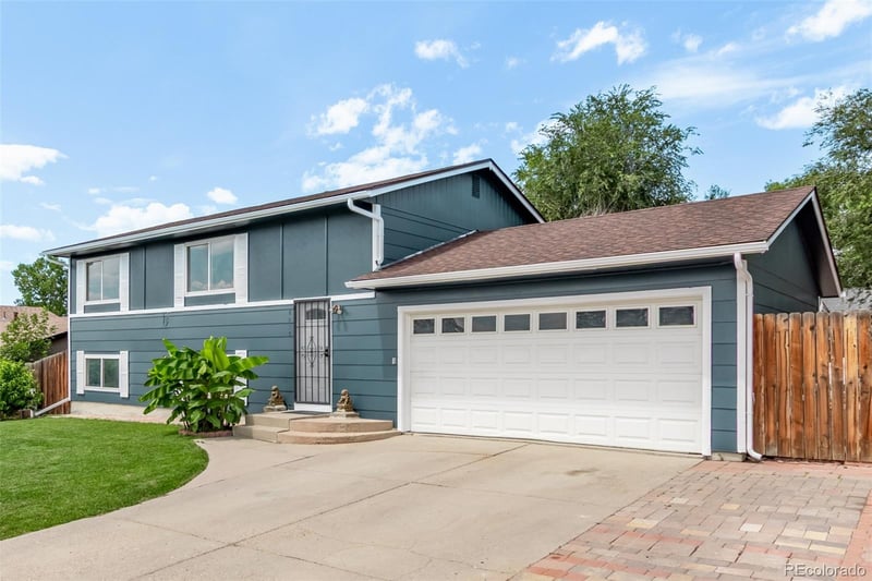 8273 Explorador Calle, Denver, CO 80229