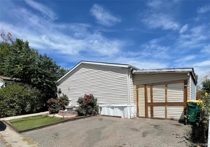 2635 Pheasant St Lot 284, Denver, CO 80260