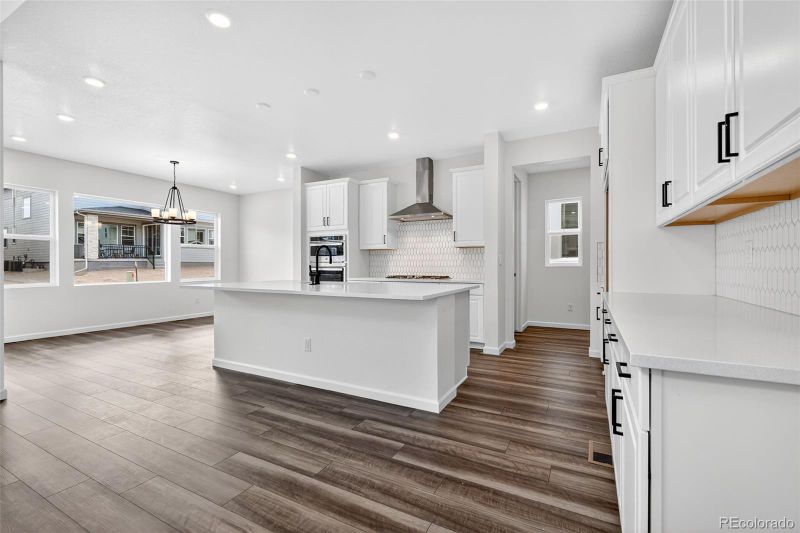 7266 Goldbloom Ln, Littleton, CO 80125