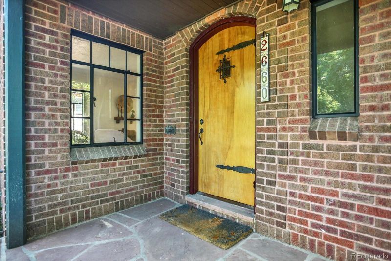 2660 Forest St, Denver, CO 80207
