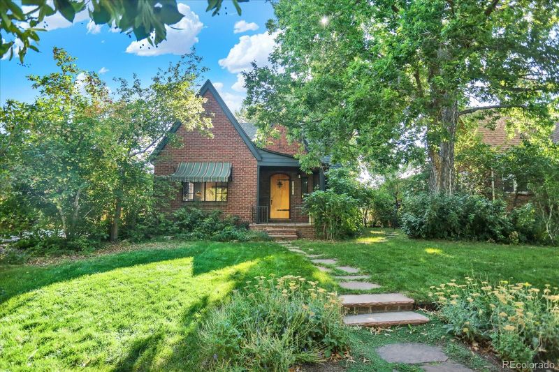 2660 Forest St, Denver, CO 80207