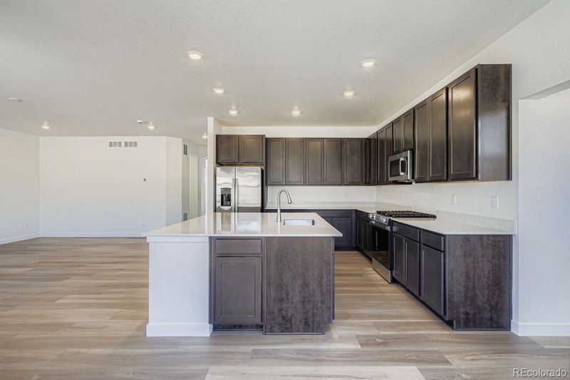 10920 Snowdon St, Parker, CO 80134