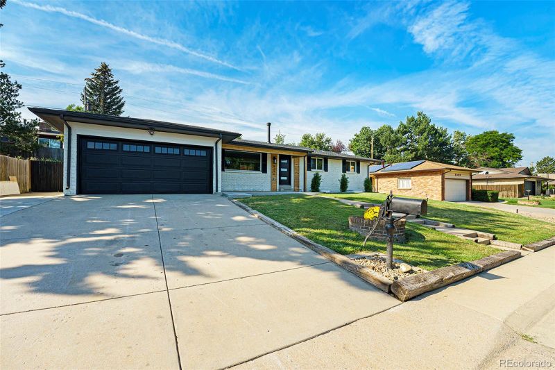 8296 W 71st Pl, Arvada, CO 80004