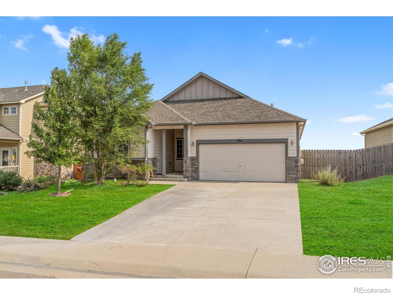 904 W Union Ave, La Salle, CO 80645