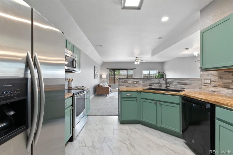 703 Hailey Glenn Vw, Colorado Springs, CO 80916