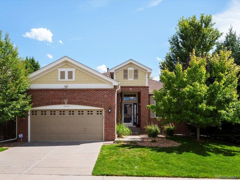 3320 S Malaya Ct, Aurora, CO 80013