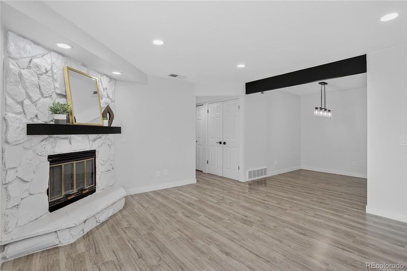 15350 E Arizona Ave #106, Aurora, CO 80017