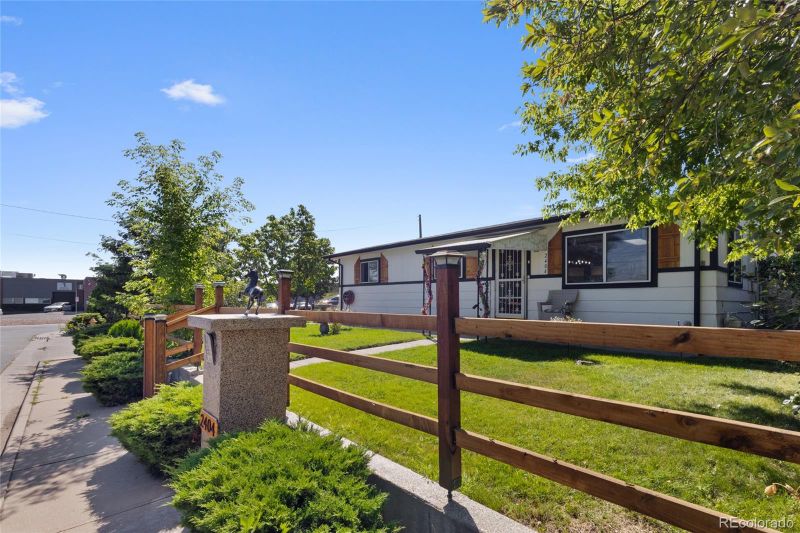 2404 W Yale Ave, Denver, CO 80219