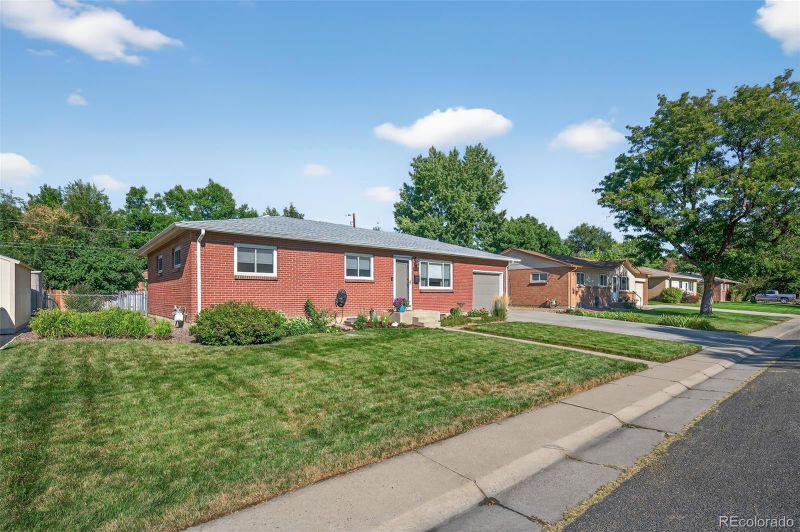 6739 Lewis St, Arvada, CO 80004
