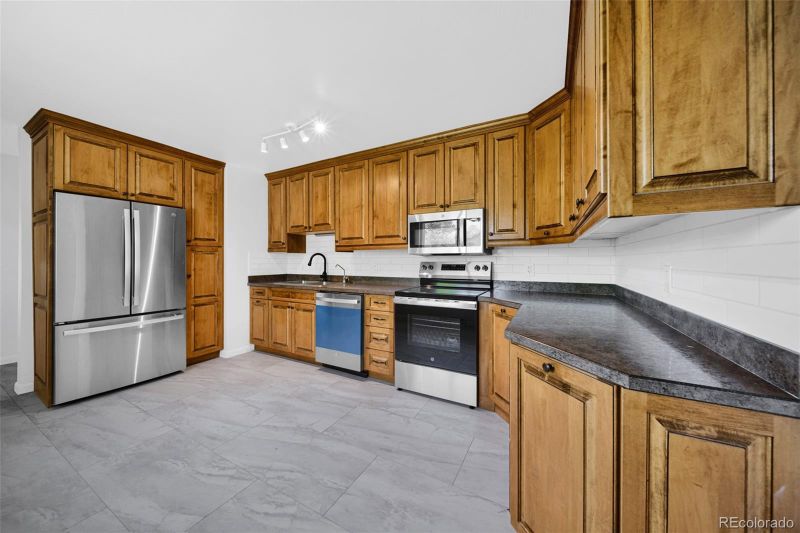 1174 Westview Dr, Sterling, CO 80751