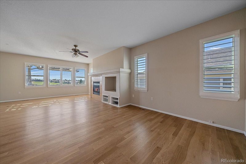 22852 E David Pl, Aurora, CO 80016