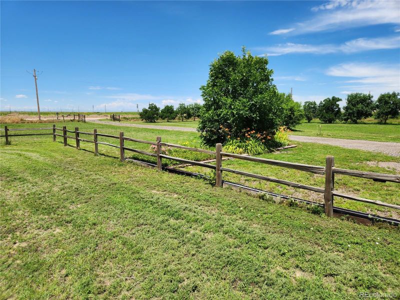 8700 N Manilla Rd, Bennett, CO 80102