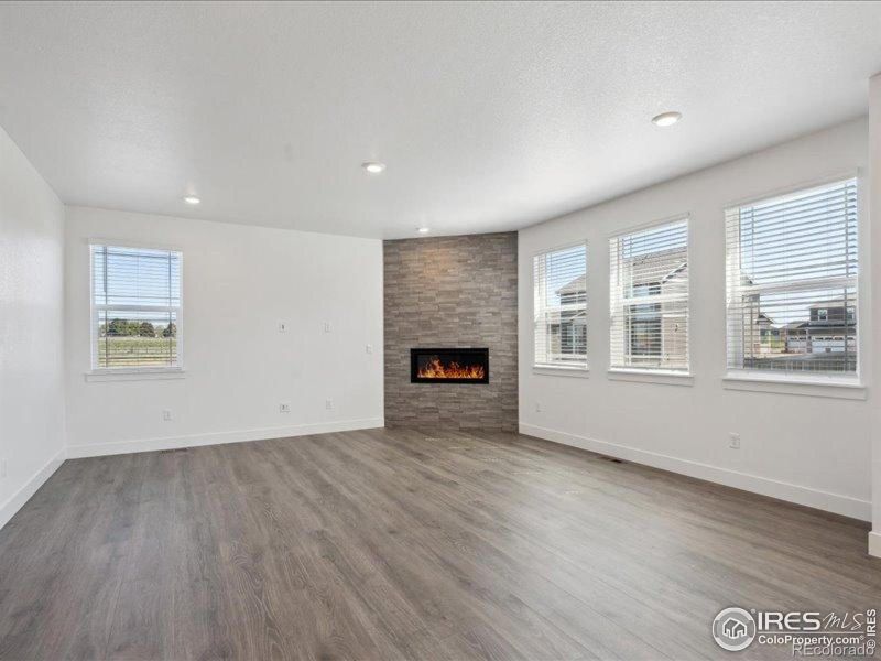 1930 Chaffee Crest Dr, Berthoud, CO 80513