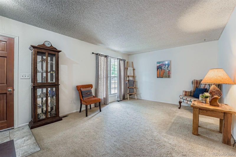2002 S Richfield St, Aurora, CO 80013