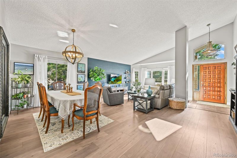 3298 E Phillips Dr, Centennial, CO 80122