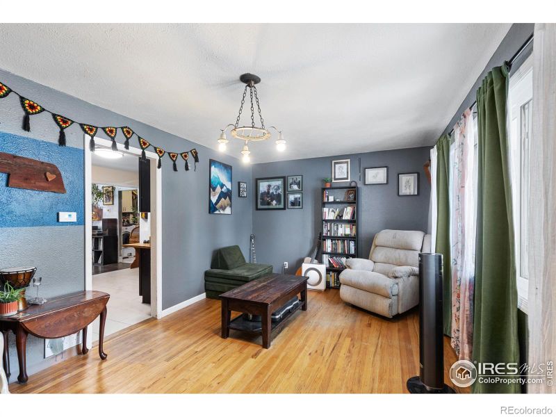 2433 15th Ave Ct, Greeley, CO 80631