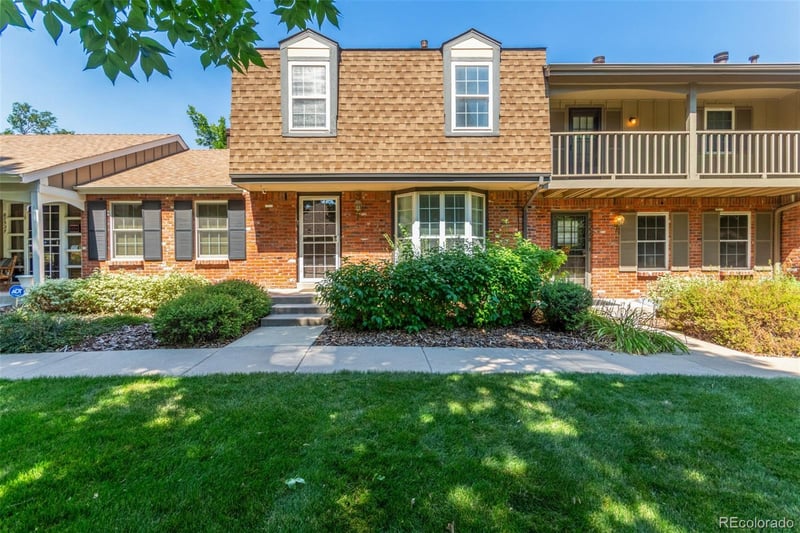 8752 E Amherst Dr #E, Denver, CO 80231