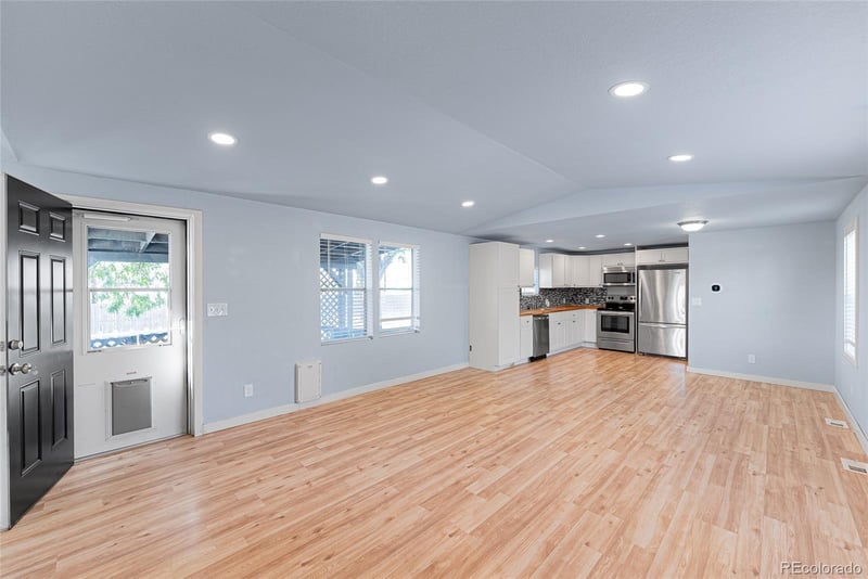 9007 Elm Ct, Denver, CO 80260