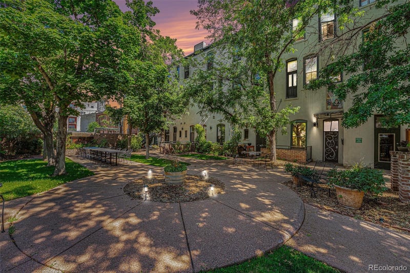 2193 Arapahoe St #6, Denver, CO 80205