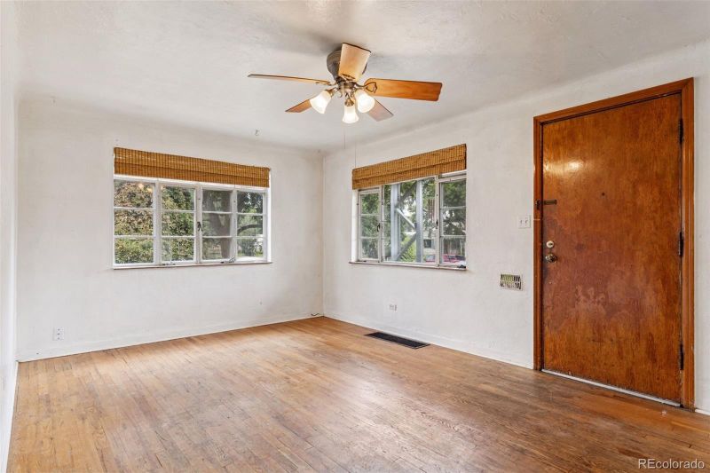 2416 S Franklin St, Denver, CO 80210