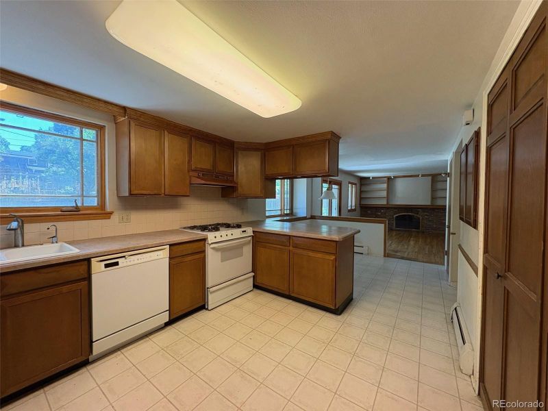 3669 E Nobles Rd, Centennial, CO 80122