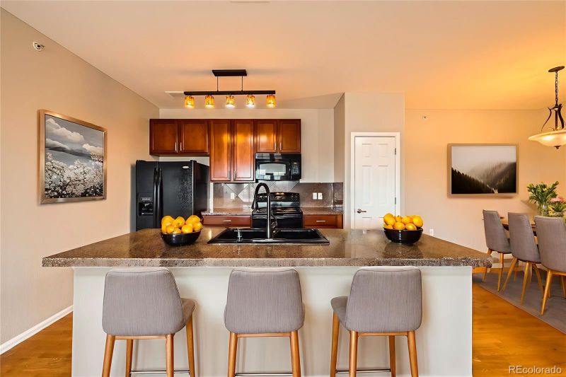 2705 S Danube Way #306, Aurora, CO 80013