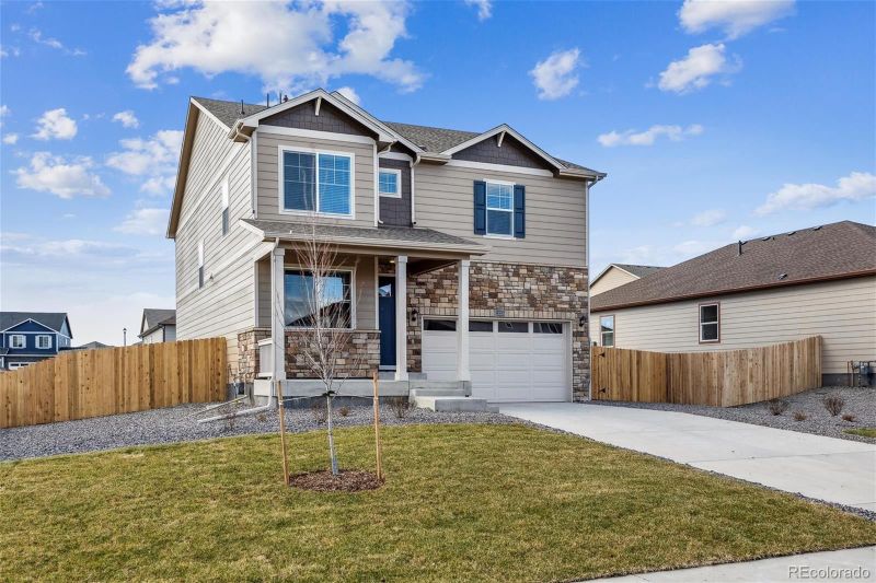 832 N Deer Park St, Watkins, CO 80137
