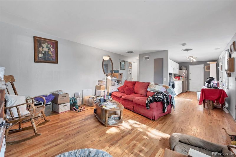 3175 W Bear Creek Dr, Englewood, CO 80110