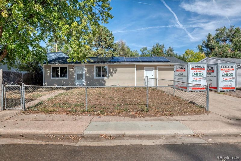 3175 W Bear Creek Dr, Englewood, CO 80110